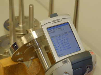 PMI test: X-ray fluorescence analysis of the thermowell stem